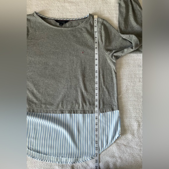 Tommy Hilfiger Asymmetrical Gray and Blue Top - Picture 6 of 7